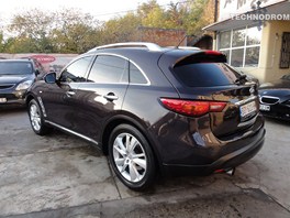 Infiniti FX30